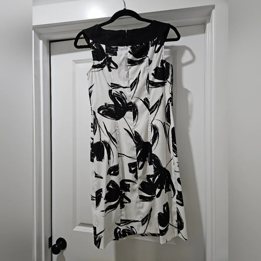 Elegant Black and White Floral Dress - Size 6 - Picture 2 of 4